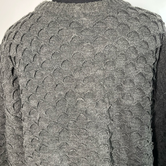 COOGI AUSTRALIA Vintage 3D Textured Gray Knit Sweater Size XXL - Picture 2 of 6